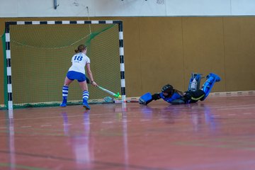 Bild 27 - B-Juniorinnen Bahrenfeld